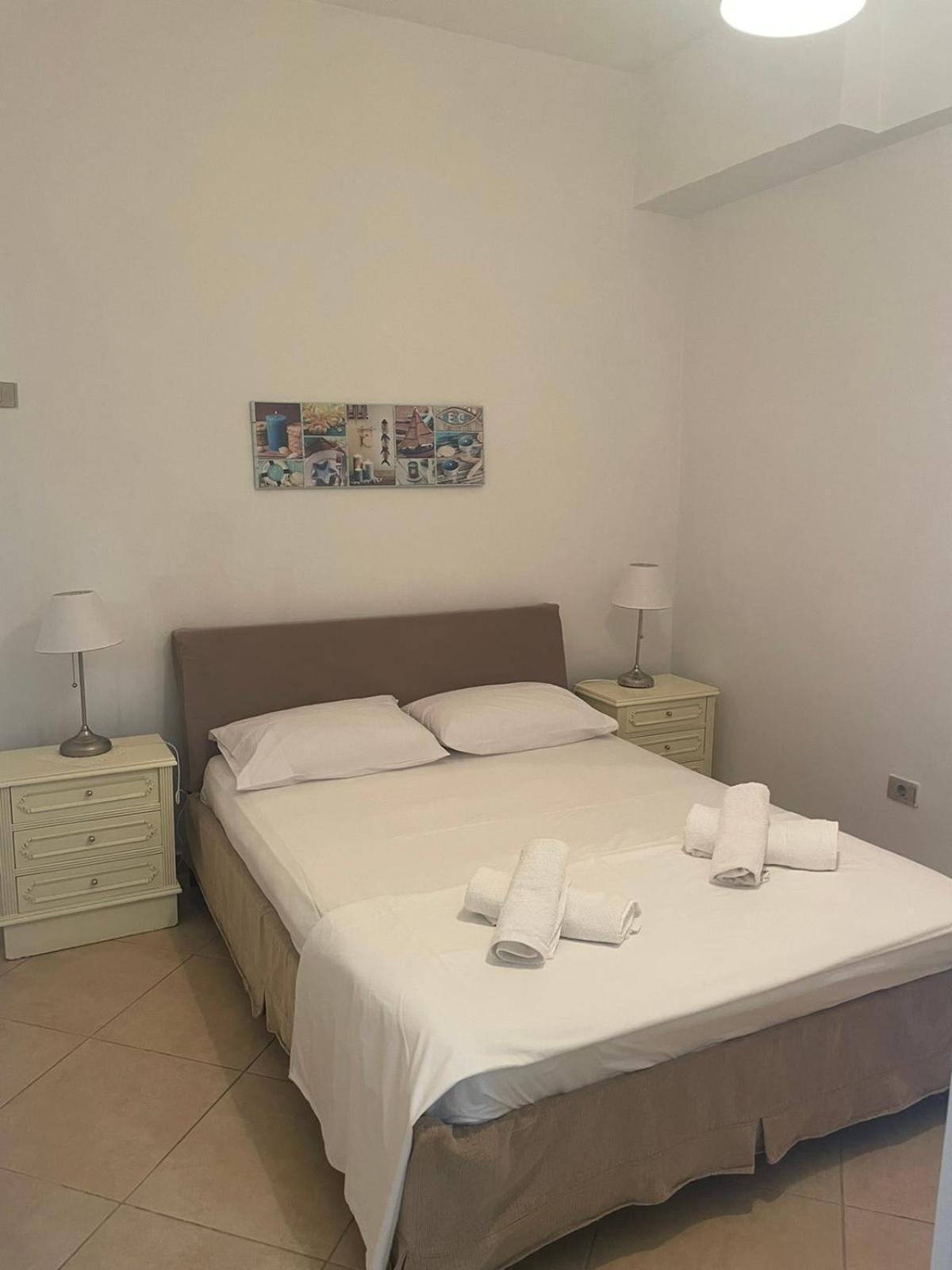 Apartments Athina Bashkia e Orikumit Exteriör bild