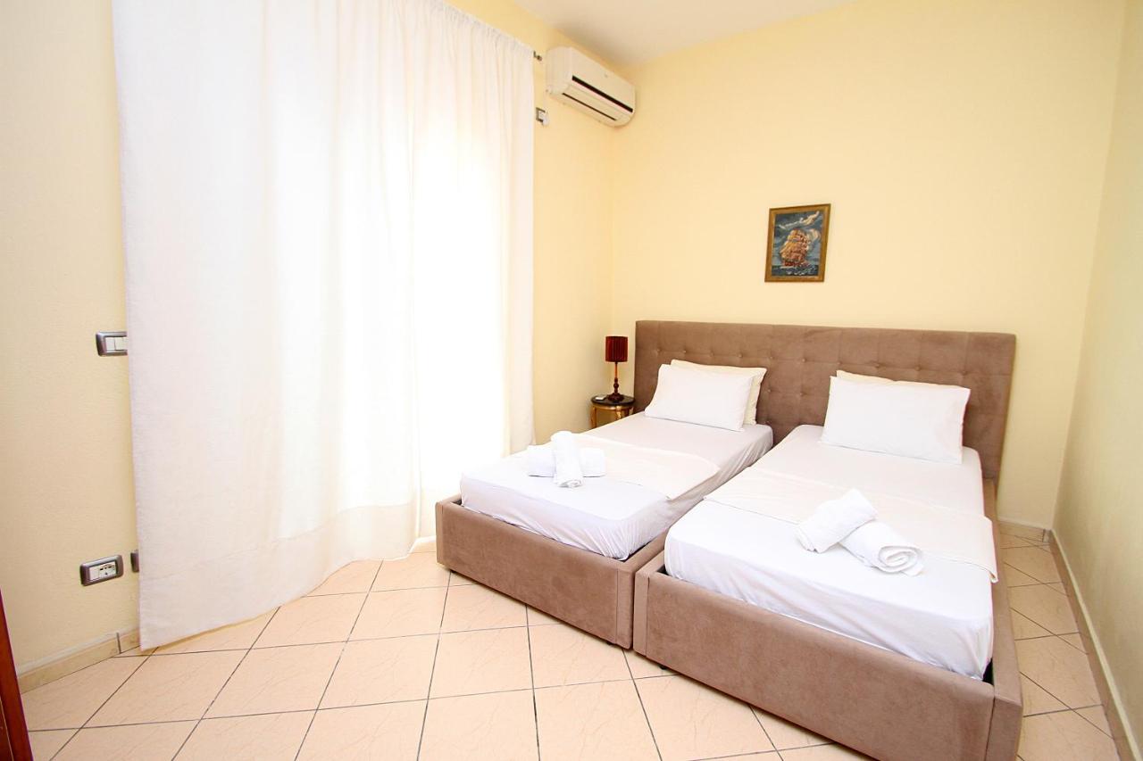 Apartments Athina Bashkia e Orikumit Exteriör bild